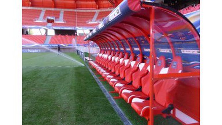 Être sur le banc de touche