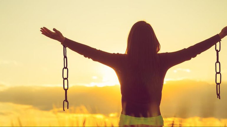 Elevez Jésus par vos chants