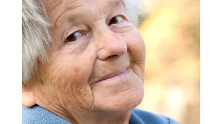 Vos cheveux blancs sont une couronne d'honneur !