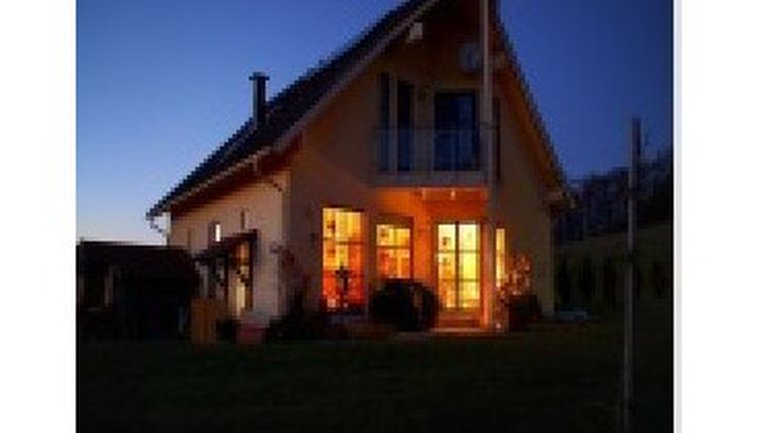 La petite maison ... dans le camping !