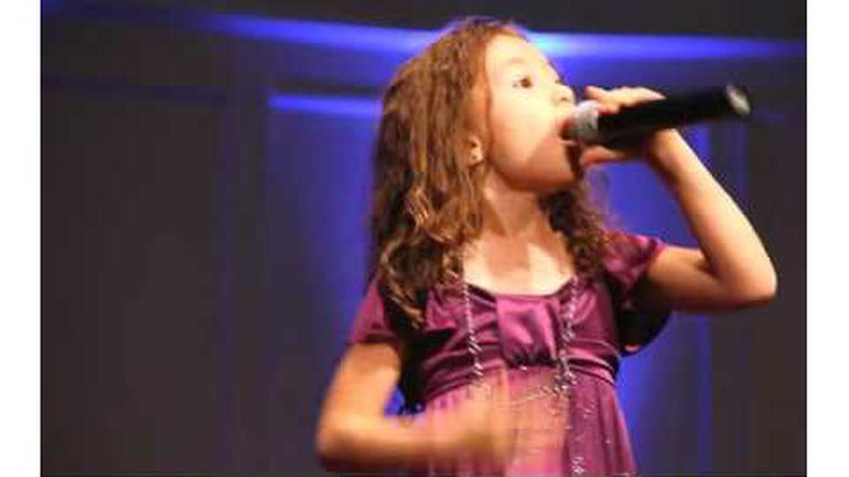 Rhema Marvanne - The first Noel
