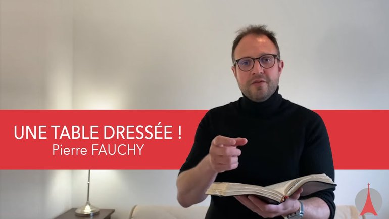 Une table dressée !  Par Pierre FAUCHY