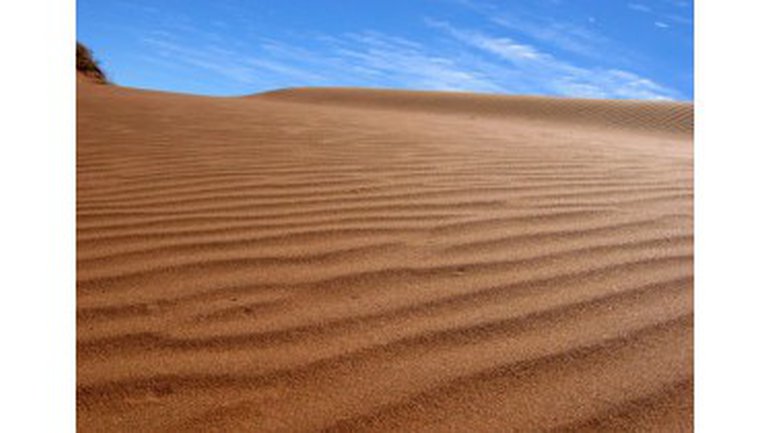 DERRIERE NOS DESERTS (Exode 3:1 à 6)