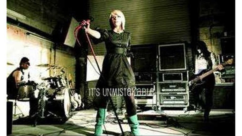 Fireflight - Unbreakable
